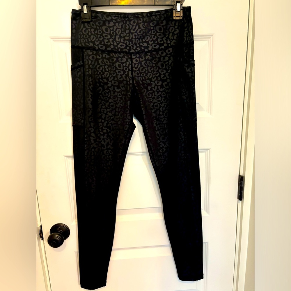 CVG black leopard leggings
